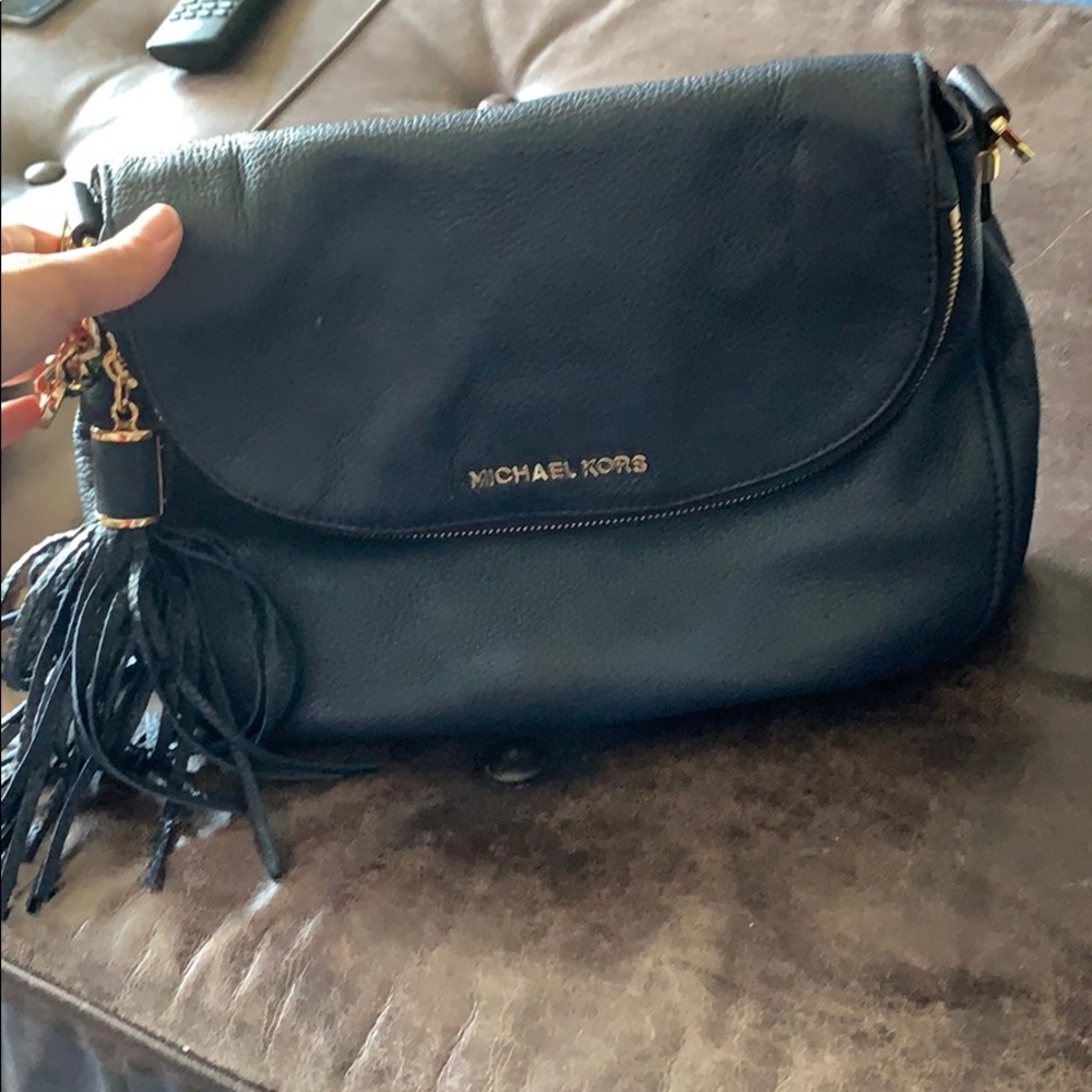 MICHAEL KORS NAVY BLUE PURSE